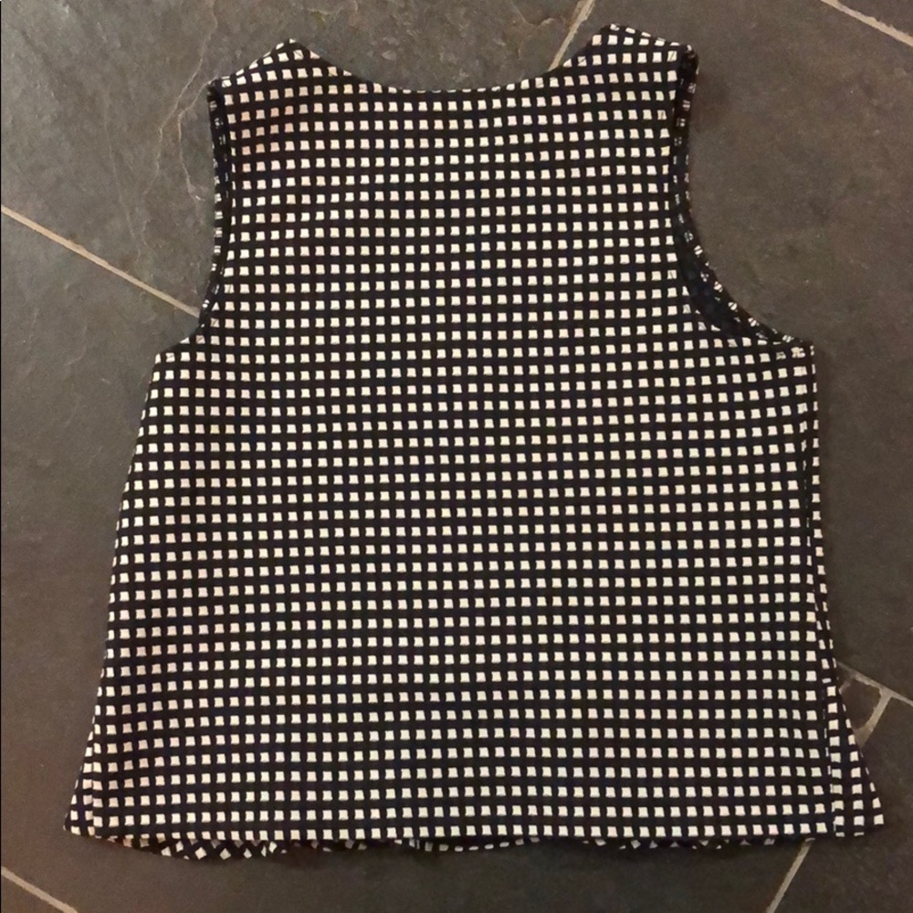 Textured Ruffle Top - Picture 4 of 5